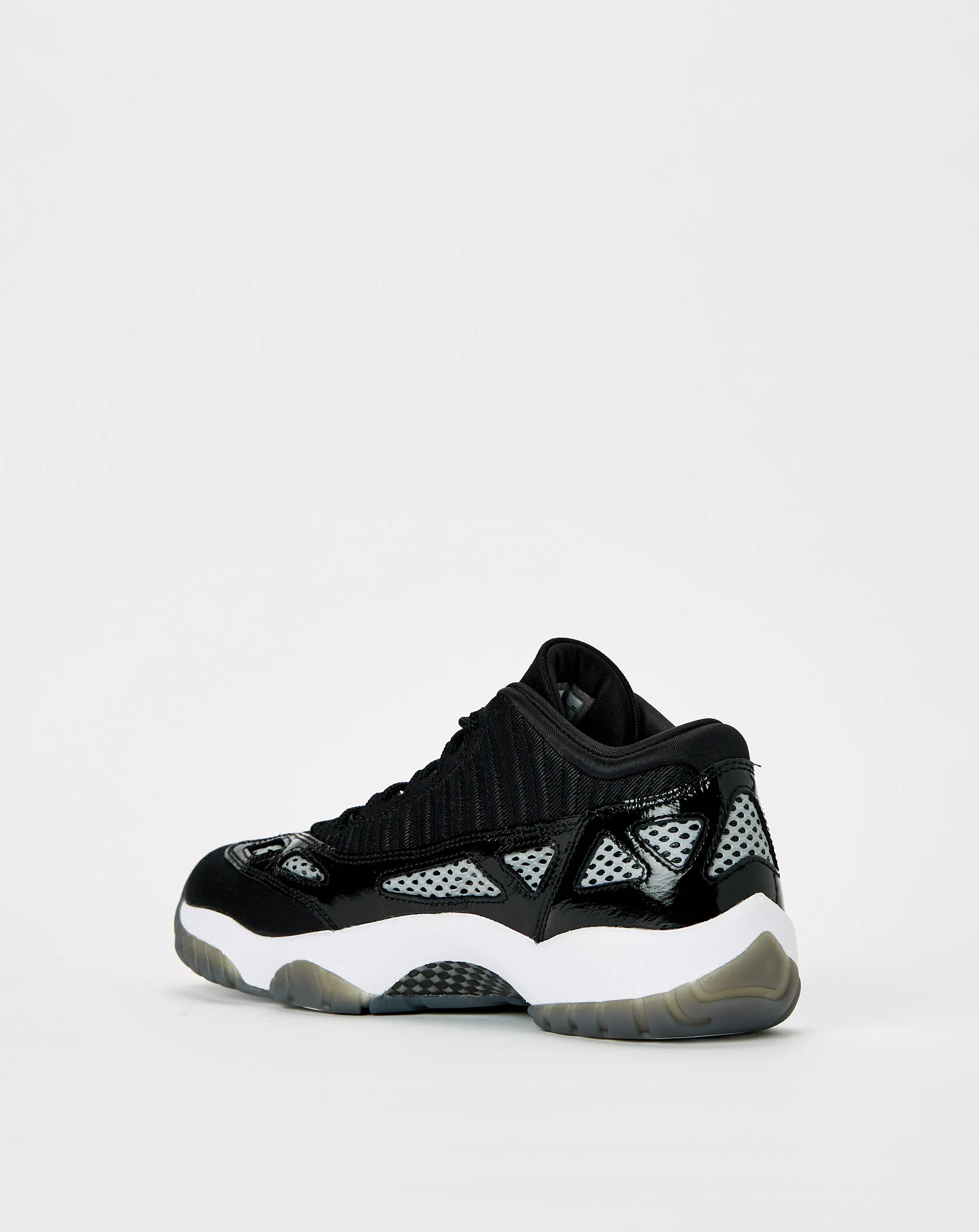 Air Jordan 11 Retro Low IE