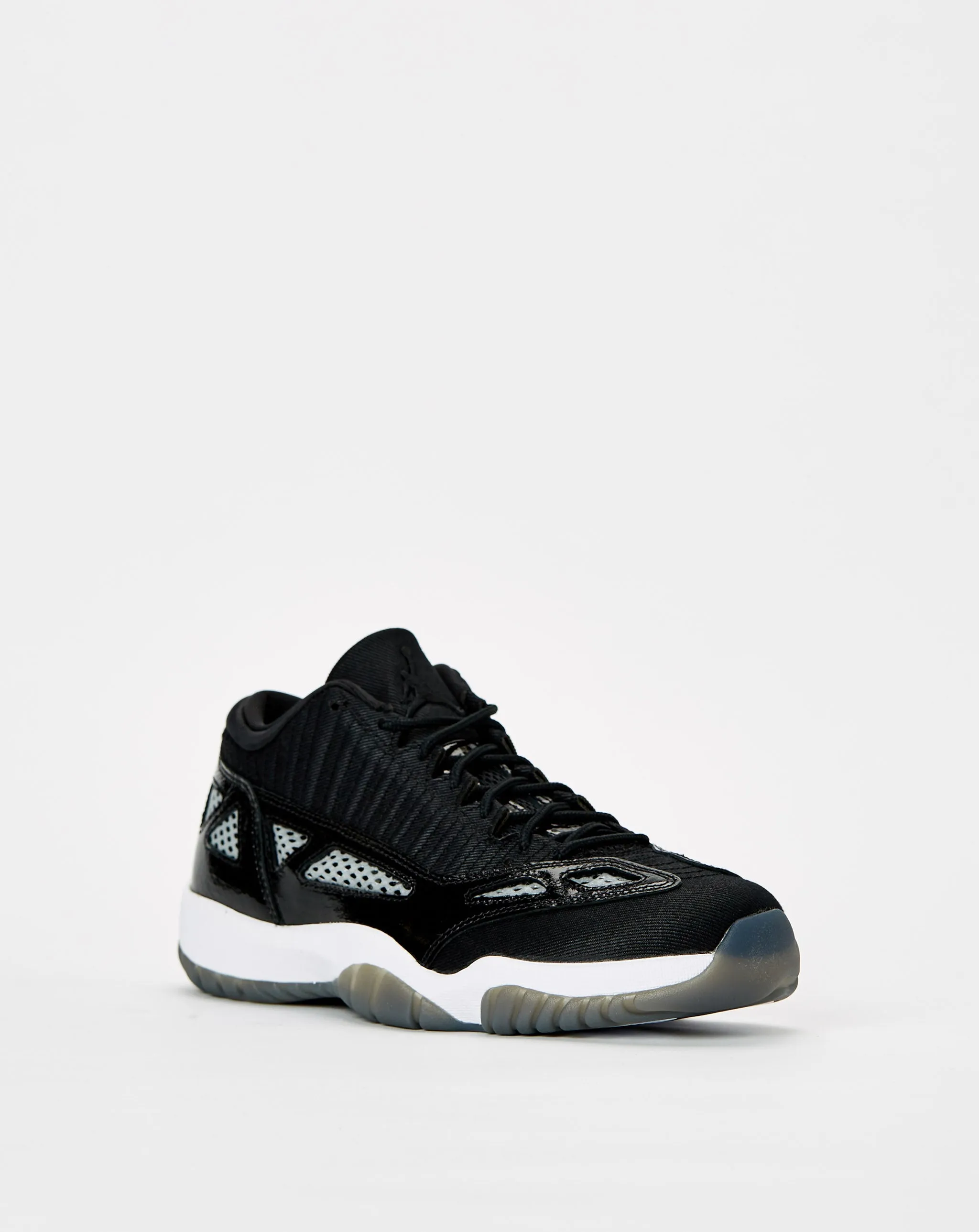 Air Jordan 11 Retro Low IE